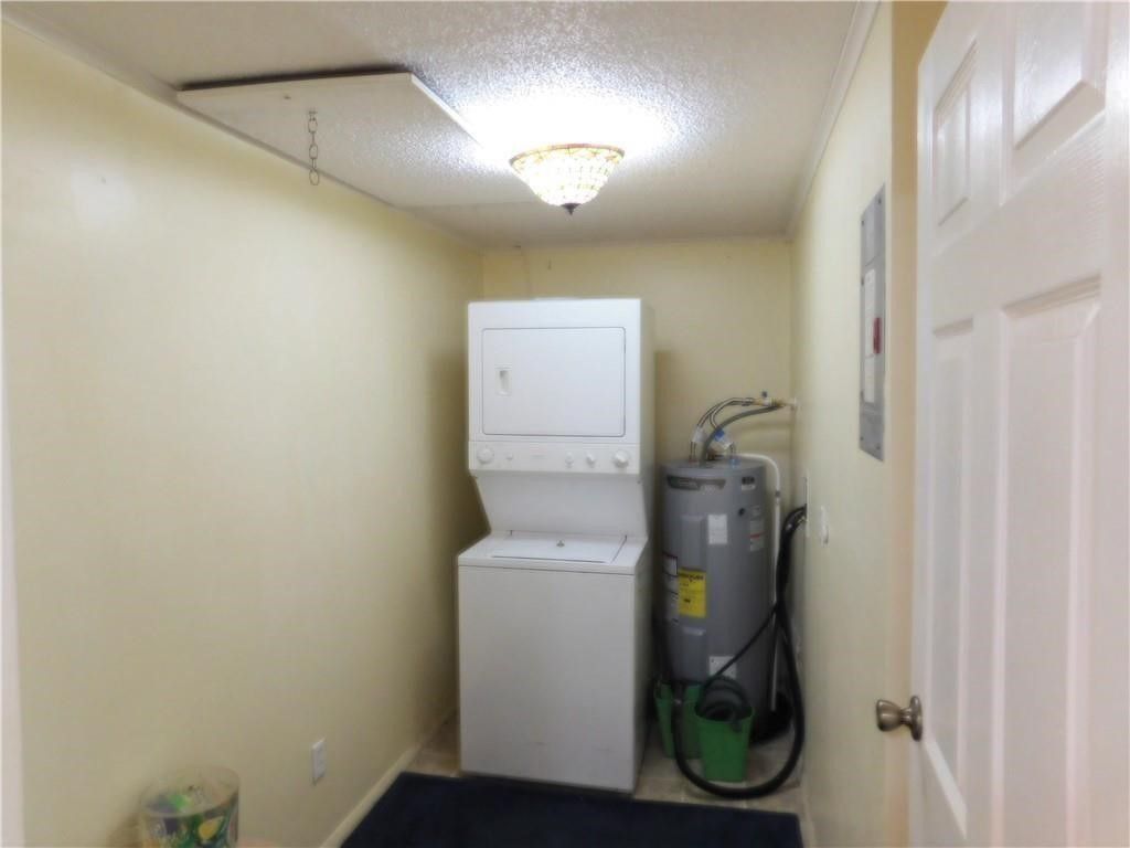 557 7th Place, Unit 557, Vero Beach, FL 32962 Photo