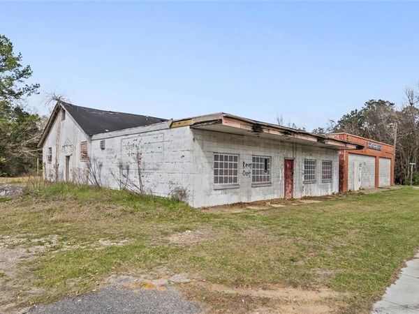 808 Wilson Avenue S, Mobile, AL 36610