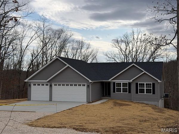 25580 Chaparral, Warrenton, MO 63383