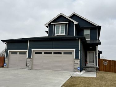 11110 Portage Drive , Papillion, NE 68046