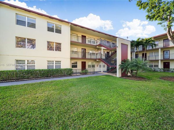 13455 SW 3rd St , Unit 302S, Pembroke Pines, FL 33027