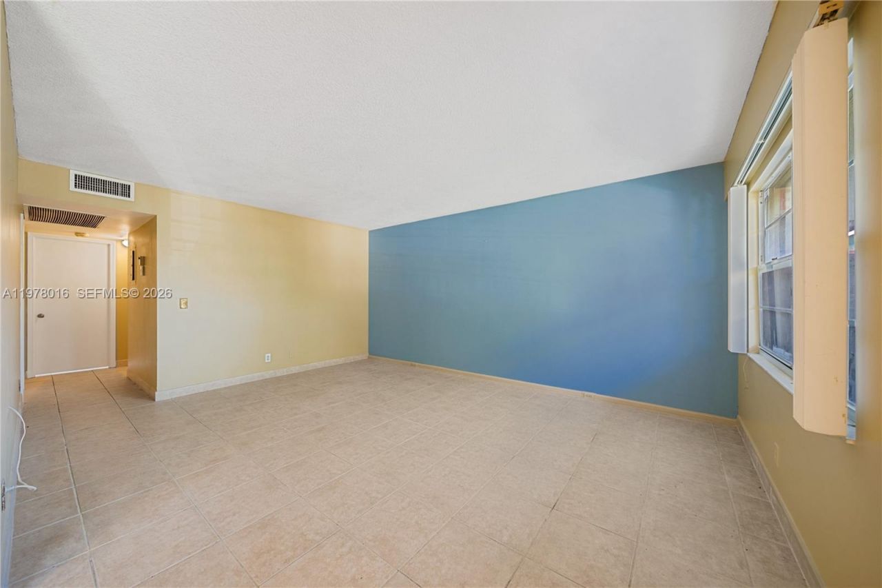 13455 SW 3rd St , Unit 302S, Pembroke Pines, FL 33027 Photo