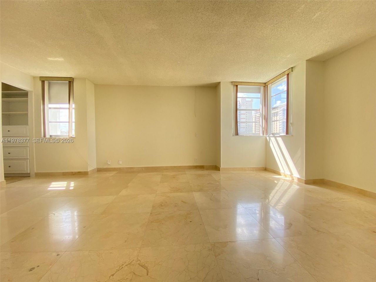 1890 S Ocean Dr, Unit 408, Hallandale Beach, FL 33009 Photo