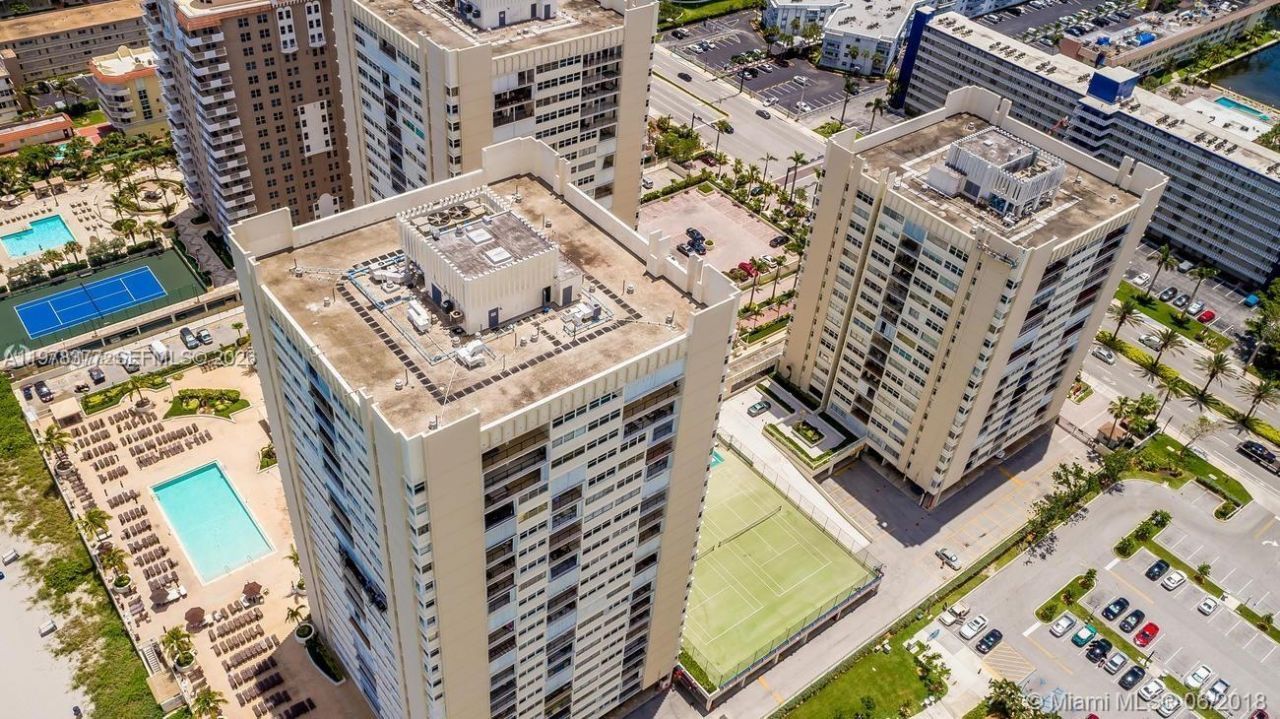 1890 S Ocean Dr, Unit 408, Hallandale Beach, FL 33009 Photo