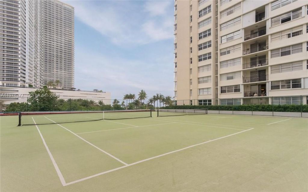 1890 S Ocean Dr, Unit 408, Hallandale Beach, FL 33009 Photo