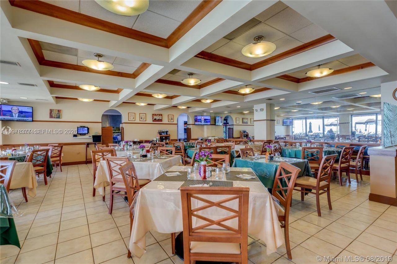 1890 S Ocean Dr, Unit 408, Hallandale Beach, FL 33009 Photo