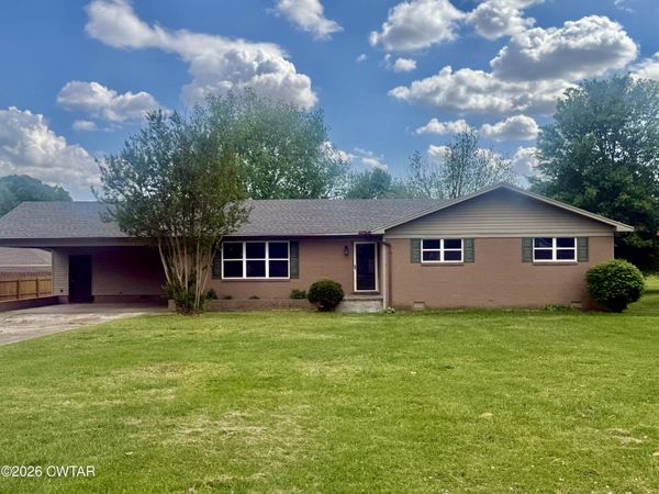 1513 Honeysuckle Drive, Union City, TN 38261