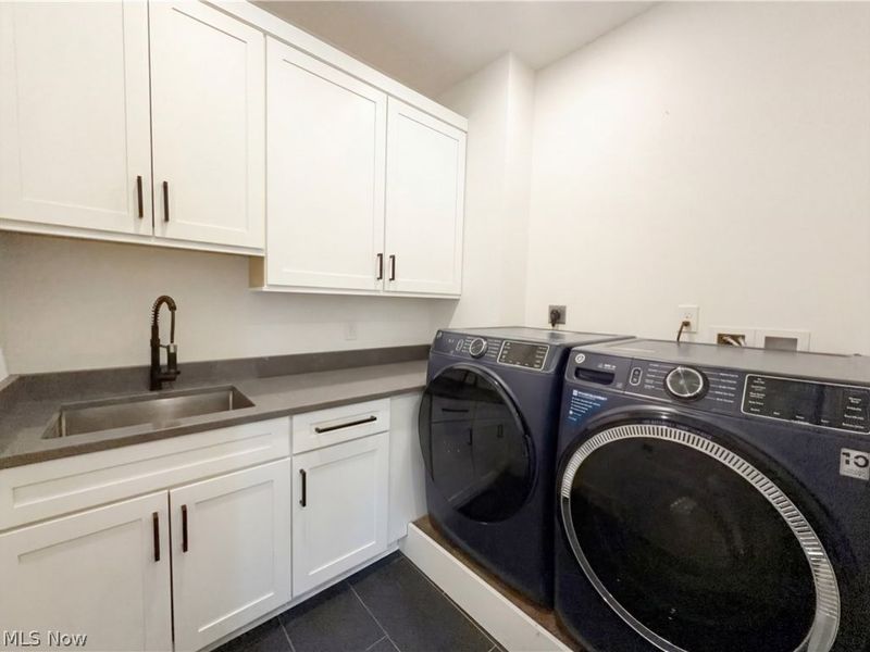 560 Red Oak Lane, Bay Village, OH 44140 Photo 11