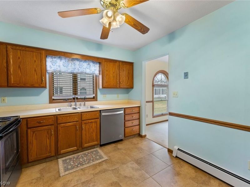 929 Auburn Hills Drive, Unit 1, Boardman, OH 44512 Photo 12