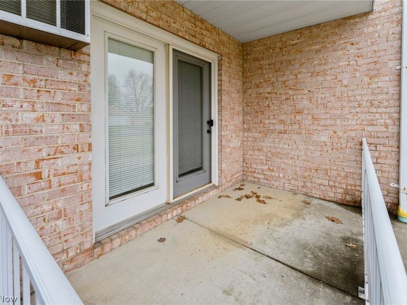 929 Auburn Hills Drive, Unit 1, Boardman, OH 44512 Photo 5