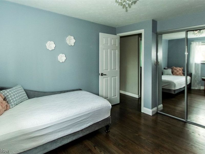 3974 Winton Park Drive, North Olmsted, OH 44070 Photo 24