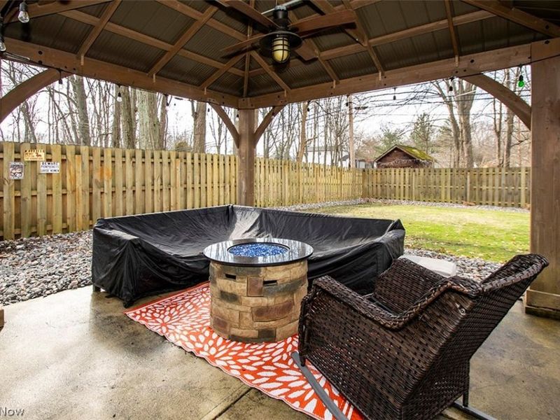 3974 Winton Park Drive, North Olmsted, OH 44070 Photo 5