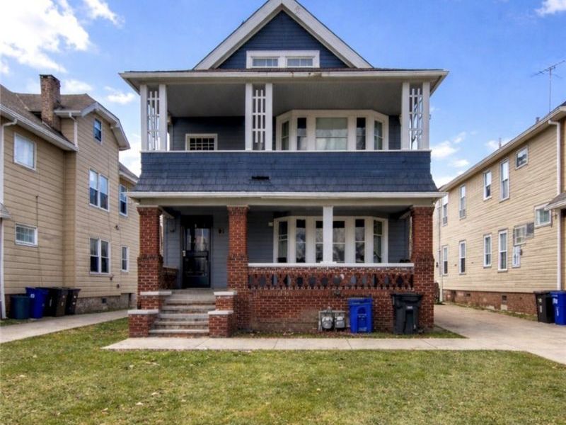 892 Paxton Road, Cleveland, OH 44108 Photo 1