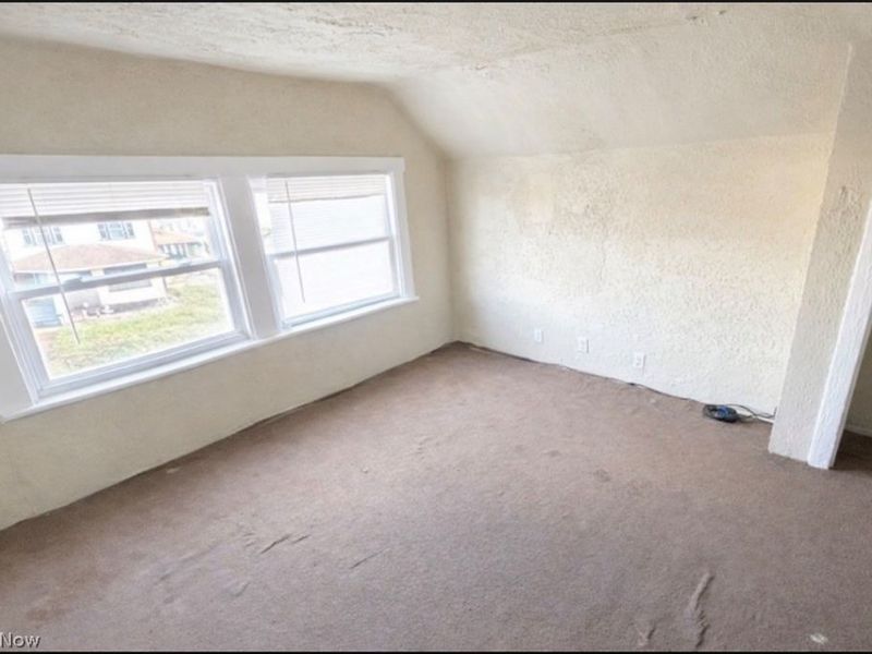 892 Paxton Road, Cleveland, OH 44108 Photo 11