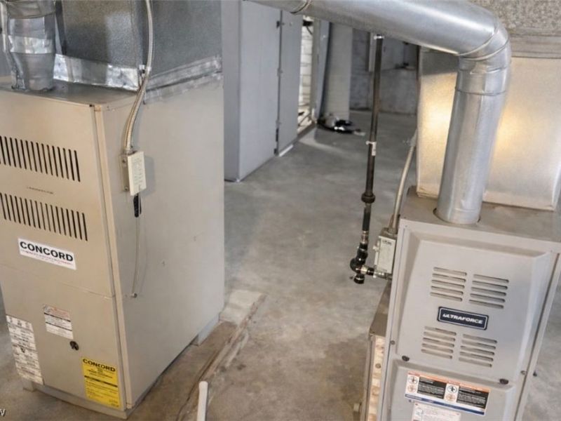 892 Paxton Road, Cleveland, OH 44108 Photo 12