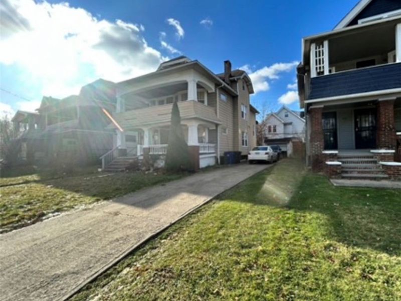 892 Paxton Road, Cleveland, OH 44108 Photo 15