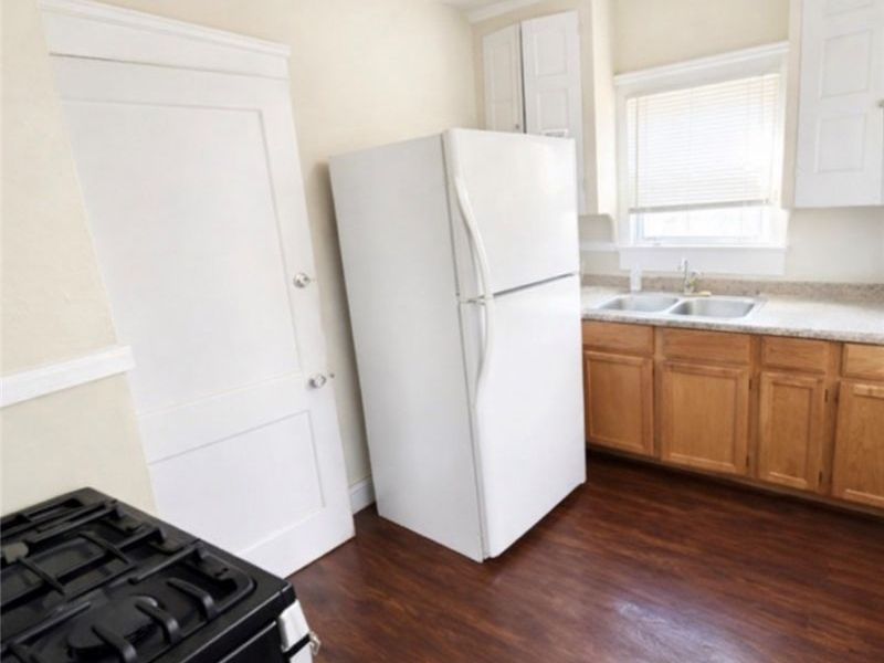 892 Paxton Road, Cleveland, OH 44108 Photo 7