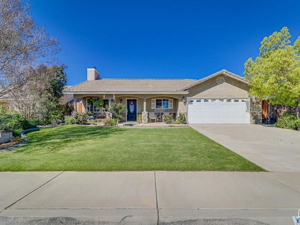 10810 Royal Ascot Avenue, Bakersfield, CA 93312