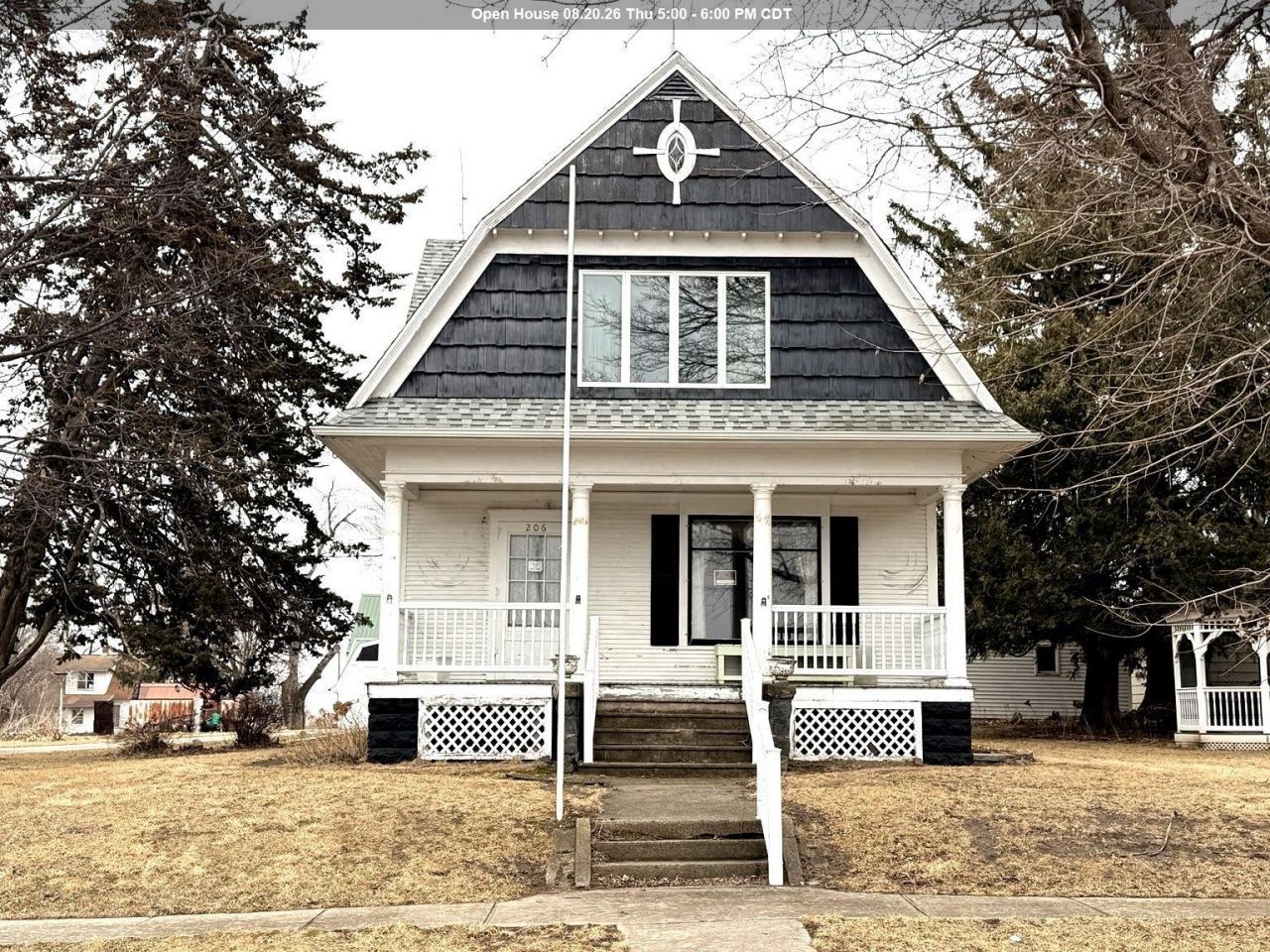 206 N 1st Ave Rembrandt, IA 50576