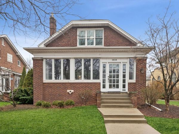 10310 S Hamilton Avenue , Chicago, IL 60643