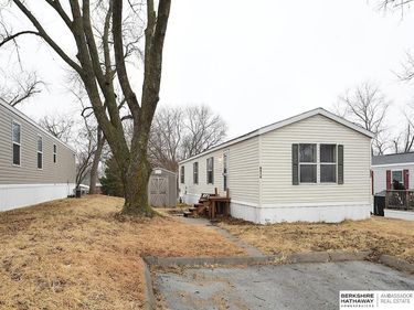 6916 N 107 Court , Unit 252, Omaha, NE 68122