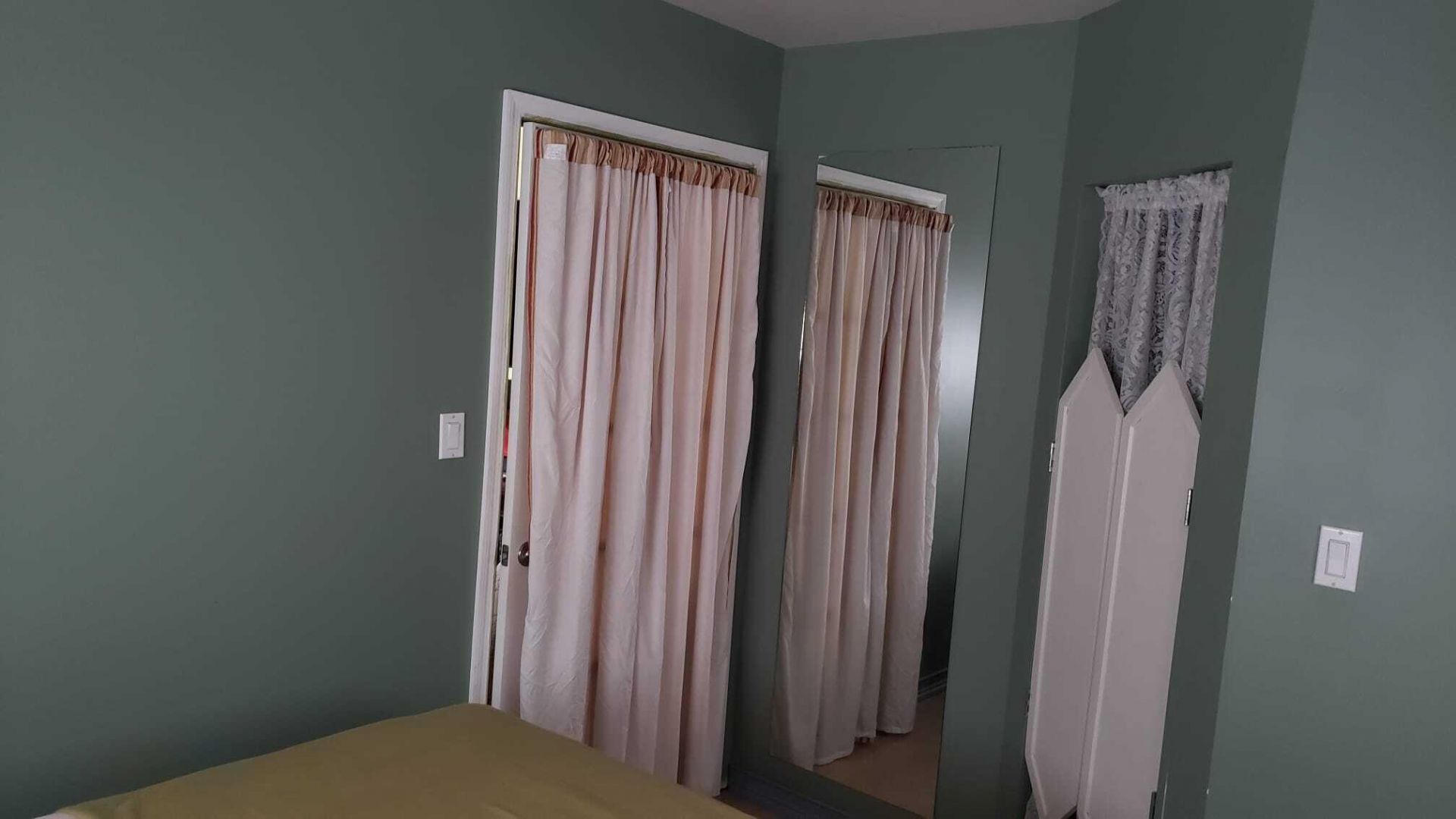 2334 NE 136th Street, North Miami Beach, FL 33181 Photo