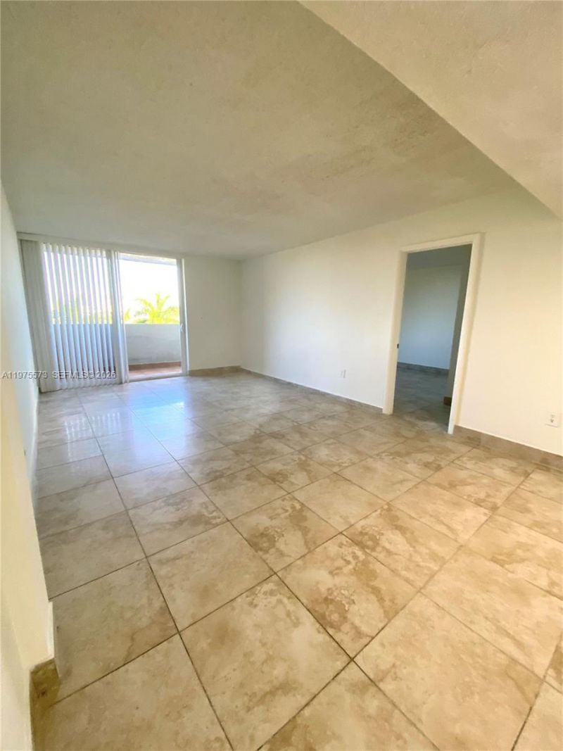 10090 NW 80th Ct , Unit 1553, Hialeah Gardens, FL 33016 Photo