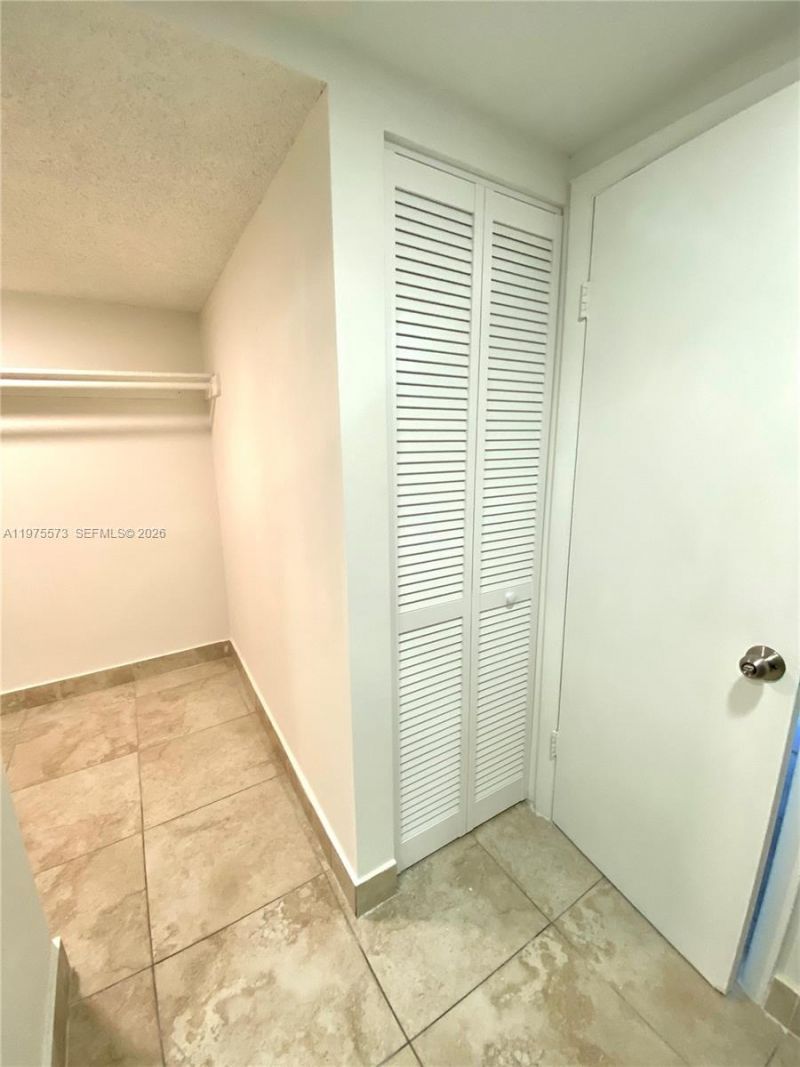 10090 NW 80th Ct , Unit 1553, Hialeah Gardens, FL 33016 Photo