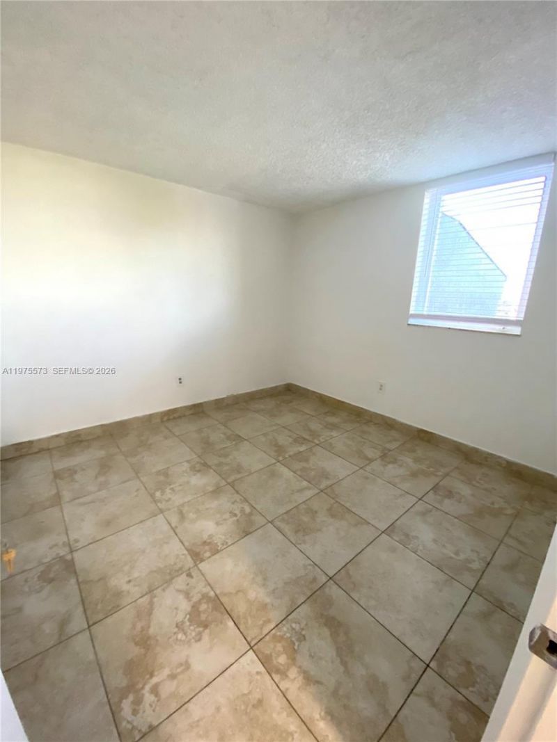 10090 NW 80th Ct , Unit 1553, Hialeah Gardens, FL 33016 Photo