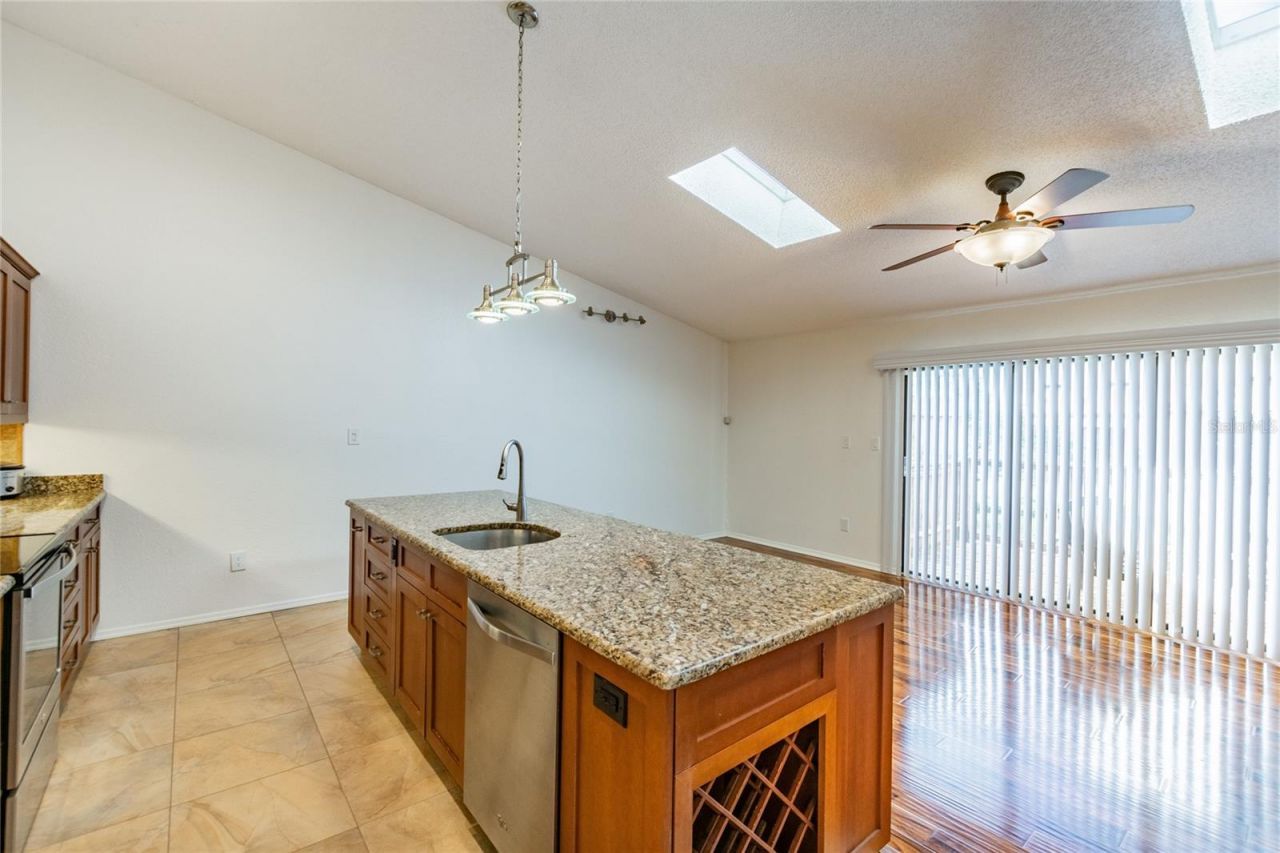 6435 92nd Place, Unit 904, Pinellas Park, FL 33782 Photo