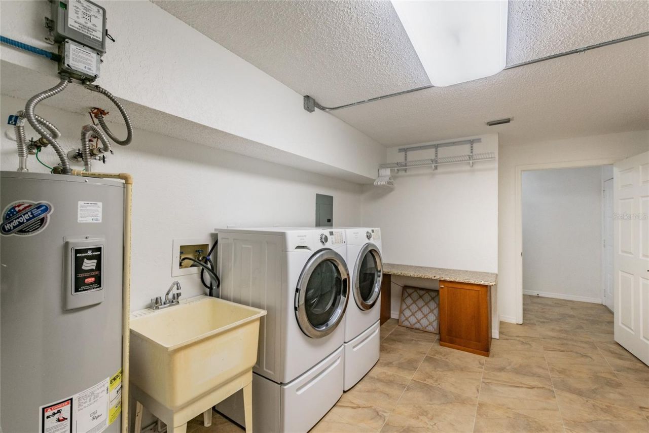 6435 92nd Place, Unit 904, Pinellas Park, FL 33782 Photo