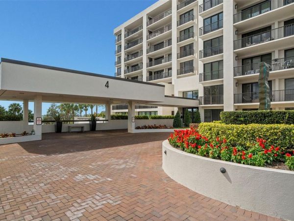 4 BELLEVIEW BOULEVARD , Unit 108, BELLEAIR, FL 33756