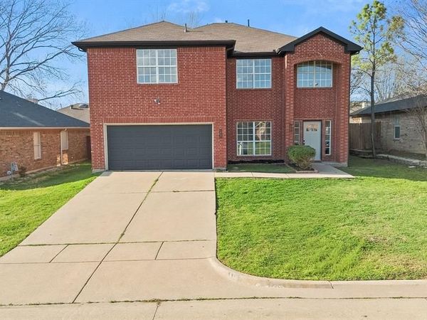 611 Joy Lane , Mansfield, TX 76063