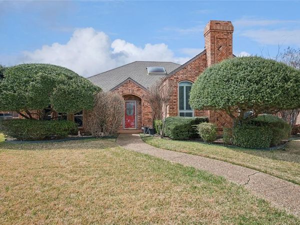 2528 Willowdale Drive, Carrollton, TX 75006