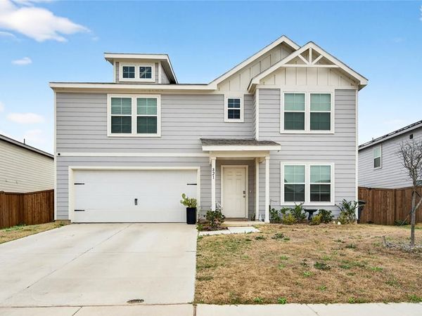 821 Sugartree Drive, Cleburne, TX 76031