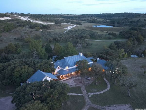 730 Eagle Ridge, Center Point, TX 78010