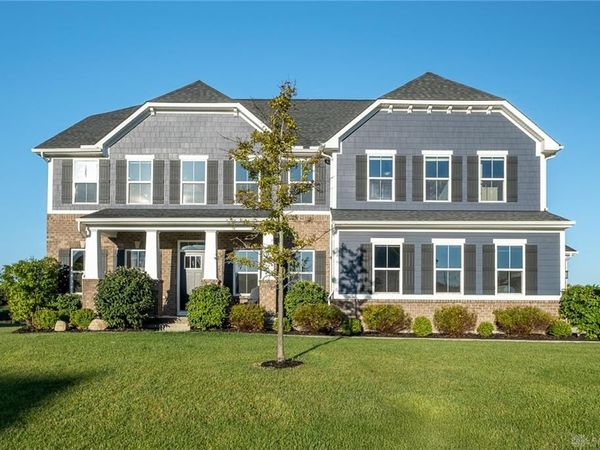 861 Acorn Drive, Sugarcreek Township, OH 45440