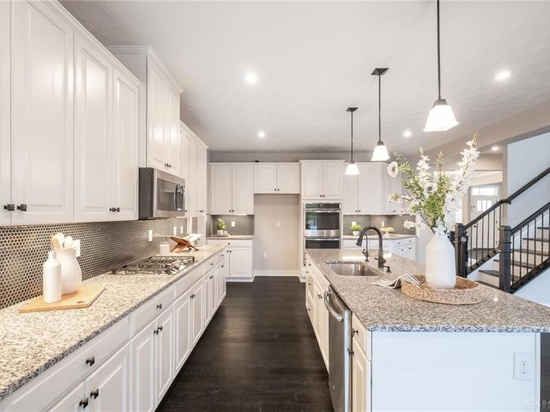 861 Acorn Drive, Sugarcreek Township, OH 45440 Photo 14