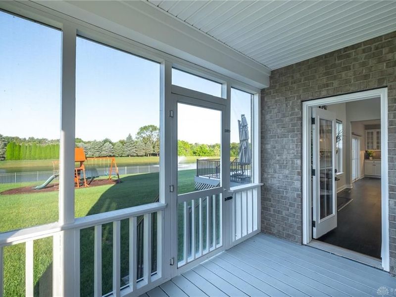 861 Acorn Drive, Sugarcreek Township, OH 45440 Photo 18