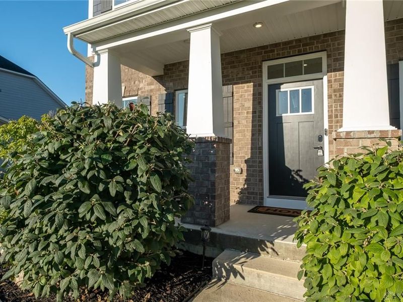 861 Acorn Drive, Sugarcreek Township, OH 45440 Photo 2