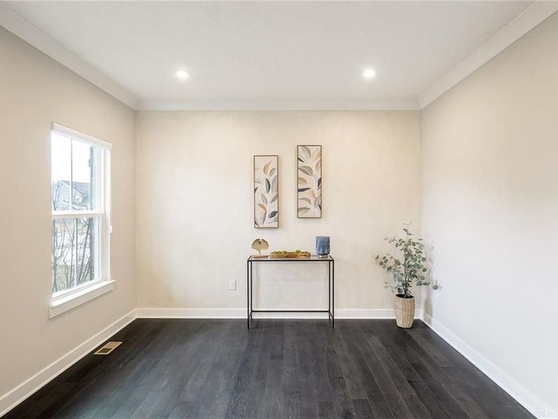 861 Acorn Drive, Sugarcreek Township, OH 45440 Photo 4