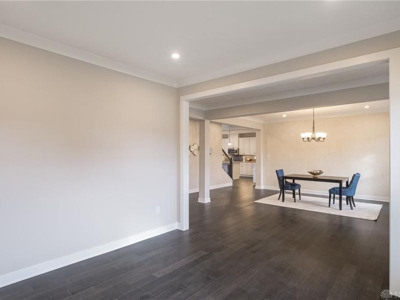 861 Acorn Drive, Sugarcreek Township, OH 45440 Photo 5