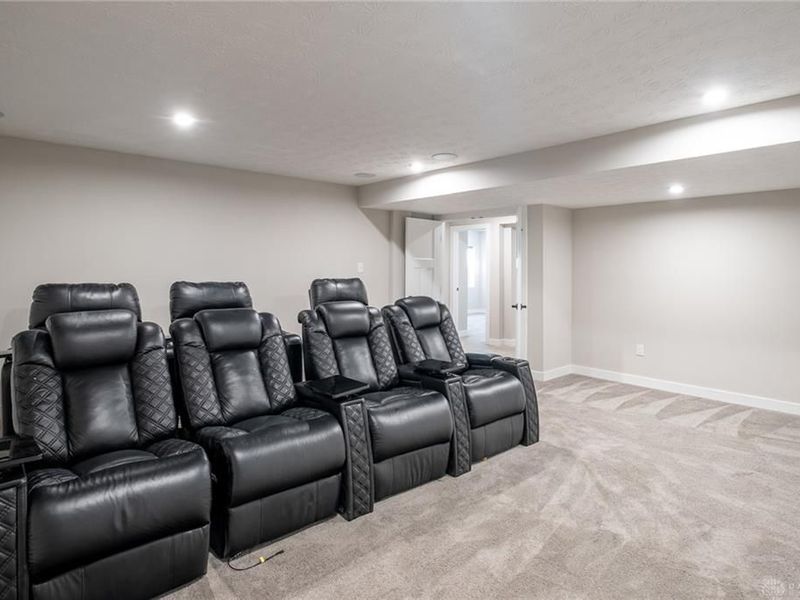 861 Acorn Drive, Sugarcreek Township, OH 45440 Photo 51