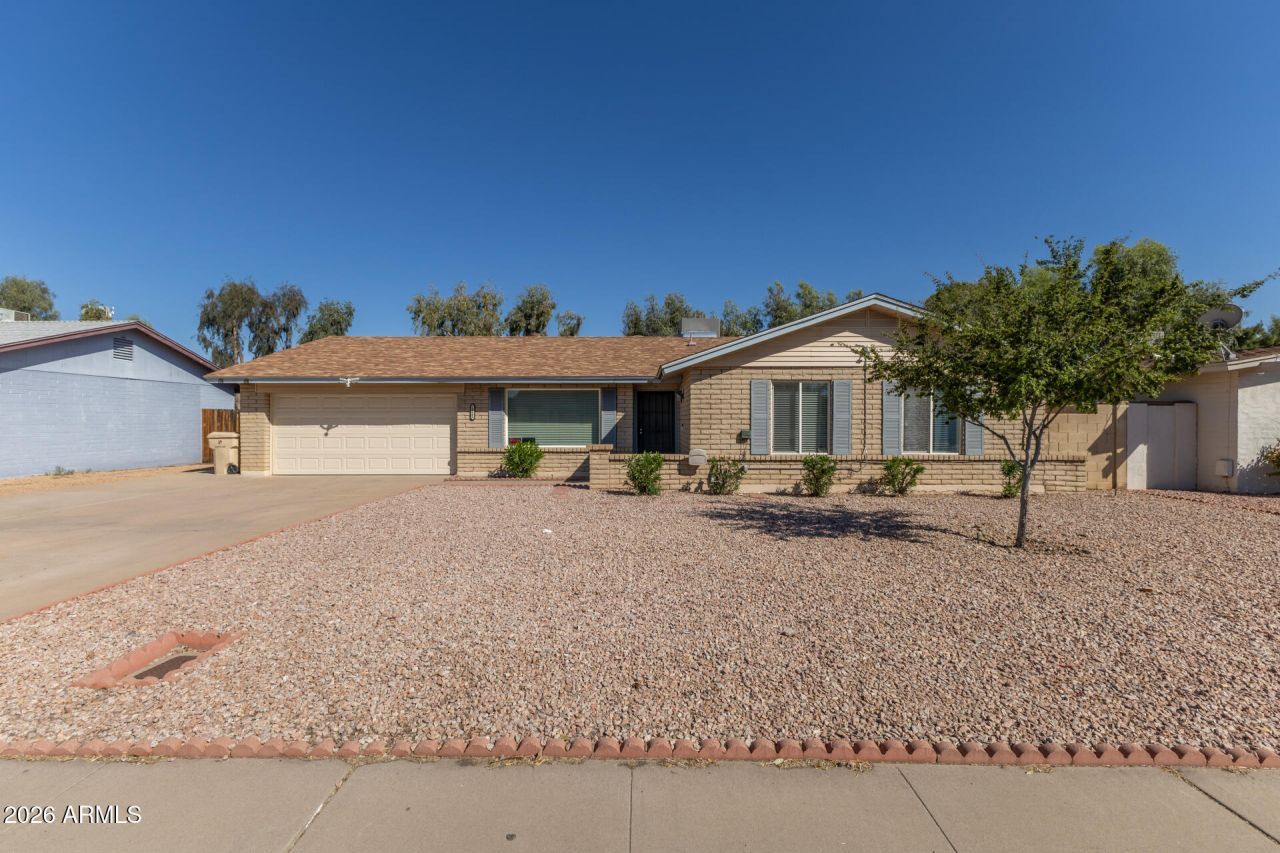 10605 N 45th Drive, Glendale, AZ 85304 Main Photo