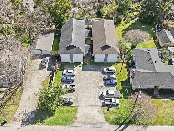 317 East Dr, Baton Rouge, LA 70806