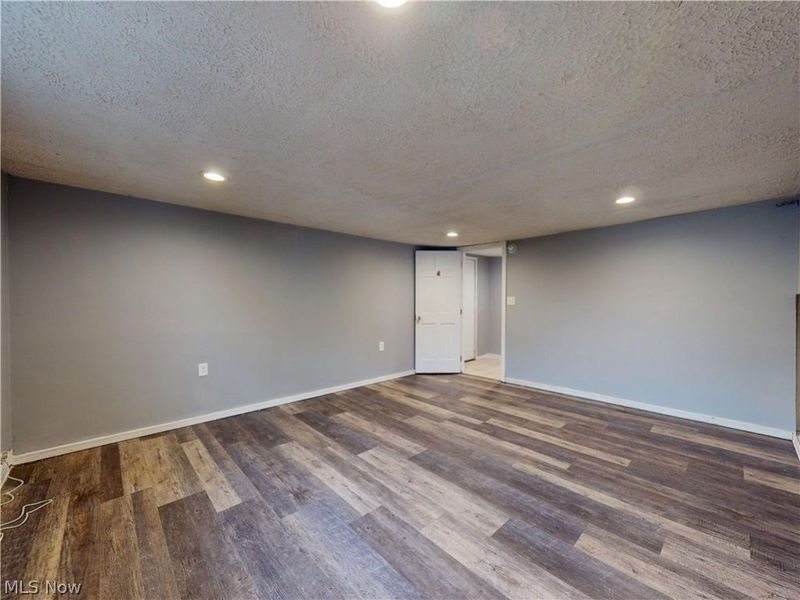 14801 Larkfield Drive, Brook Park, OH 44142 Photo 17