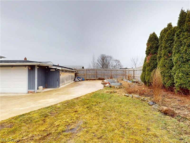 14801 Larkfield Drive, Brook Park, OH 44142 Photo 33