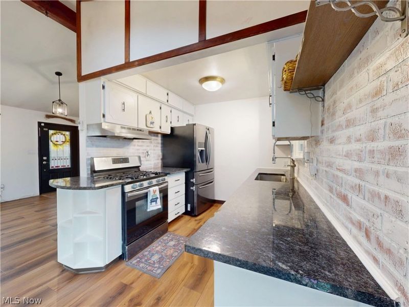 14801 Larkfield Drive, Brook Park, OH 44142 Photo 8