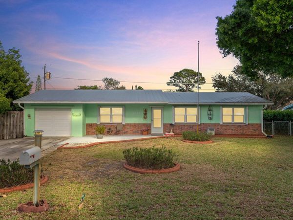 1341 SE Seashell Lane, Stuart, FL 34996