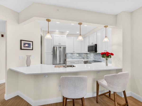 400 Uno Lago Drive, Unit 103, Juno Beach, FL 33408